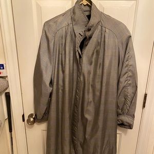 Brownstone Studios size 8 trench coat